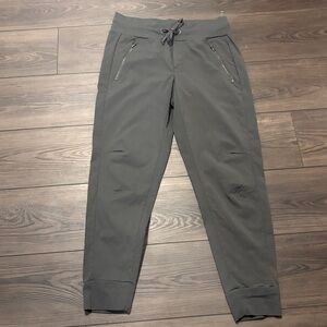 Athleta Trekkie North Joggers size 4 Mountain Olive